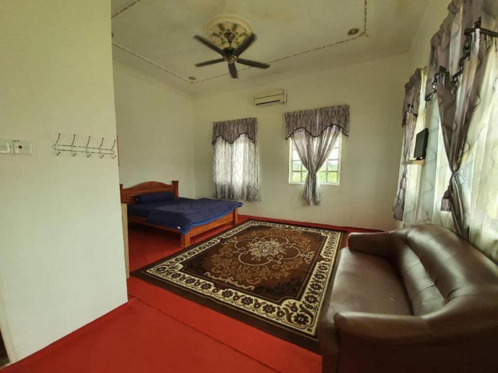 Oyo 90404 Hotel Z Dirgahayu 313 Pasir Mas 外观 照片